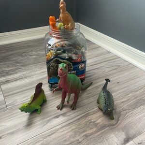 Lot of 66 Dinosaurs with Container